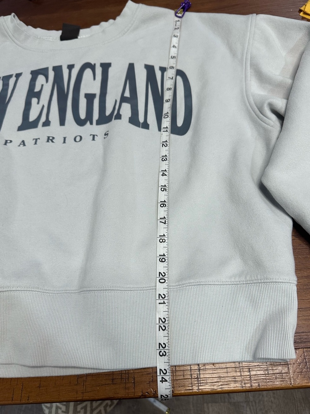 New England Patriots Signature NFL Women’s Gray Cropped Fleece Sweatshirt 2XL